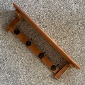 Elegant Wooden Wall Rack with Black Hooks 26”